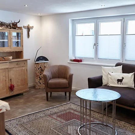 Haus Sepp Gruber 게스트하우스 장크트안톤암아를베르크